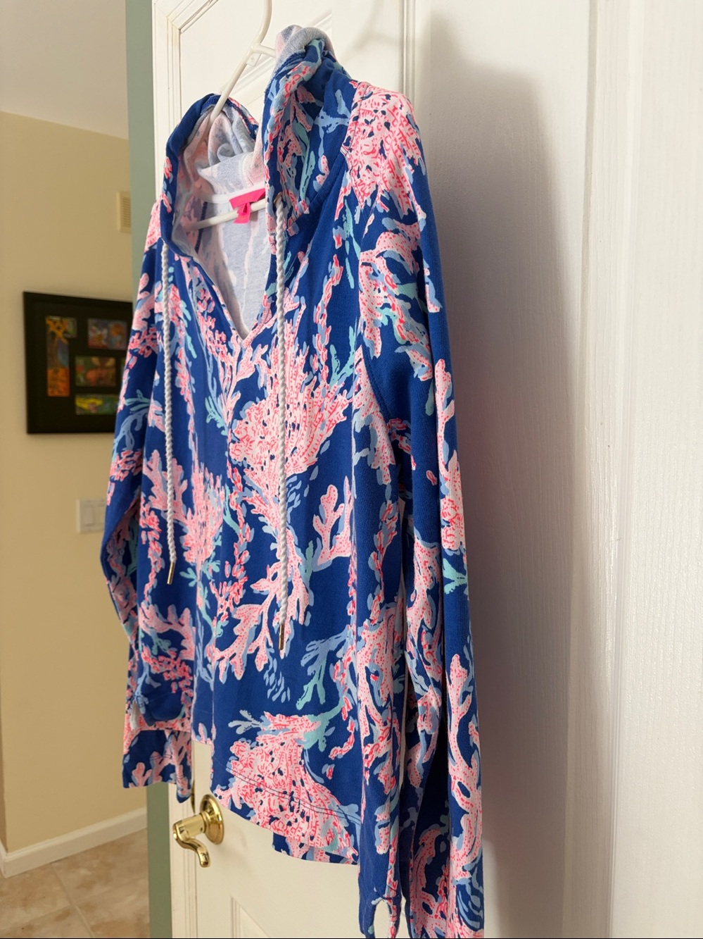 Lilly Pulitzer Hoodie in “ Swim On Over Borealis Blue” size Women’s XL - Picture 5 of 10